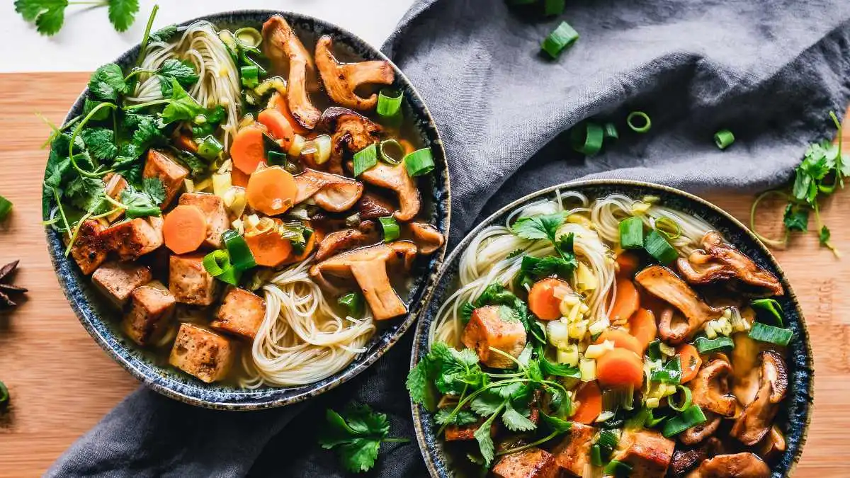 Healthy ramen soup with mixed vegetables